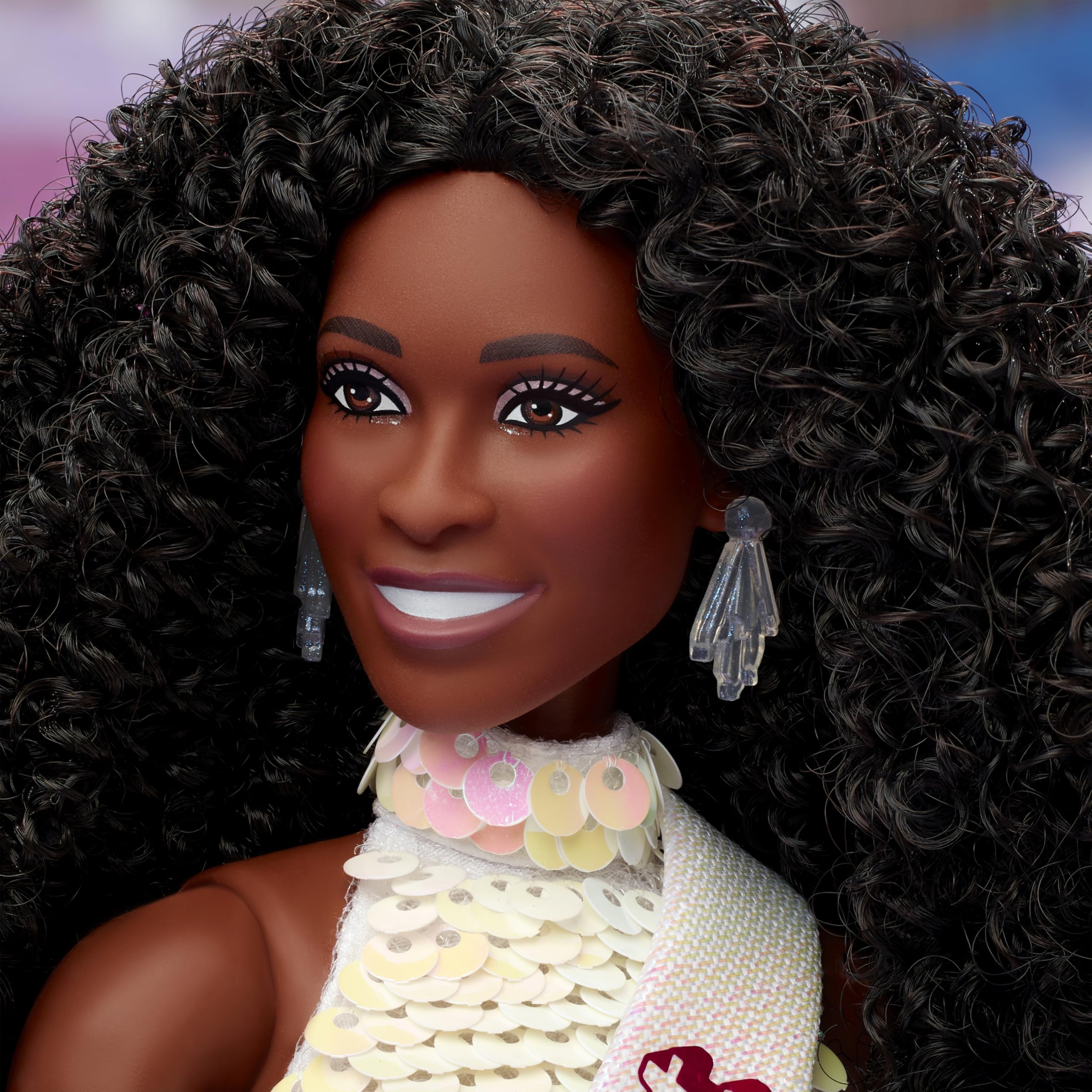 Коллекционная кукла Barbie The Movie President, Исса Рэй  - фото 3